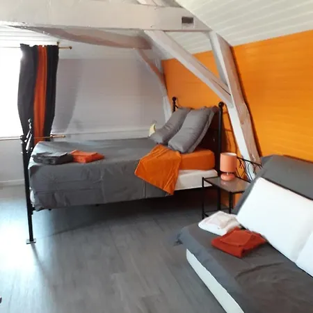 Homestay V L'eau De La Loire Savennieres